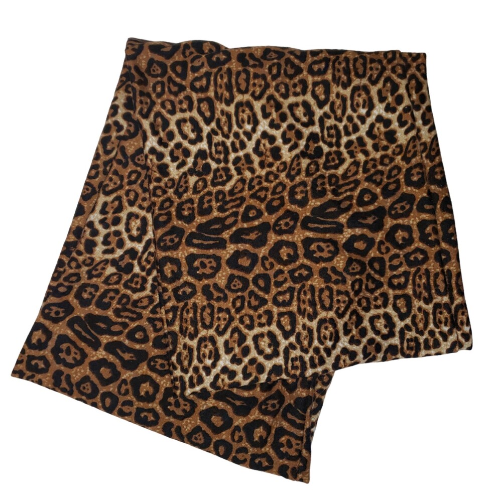 CHARLOTTE RUSSE Leopard Infinity Loop Winter Scarf - Picture 5 of 6